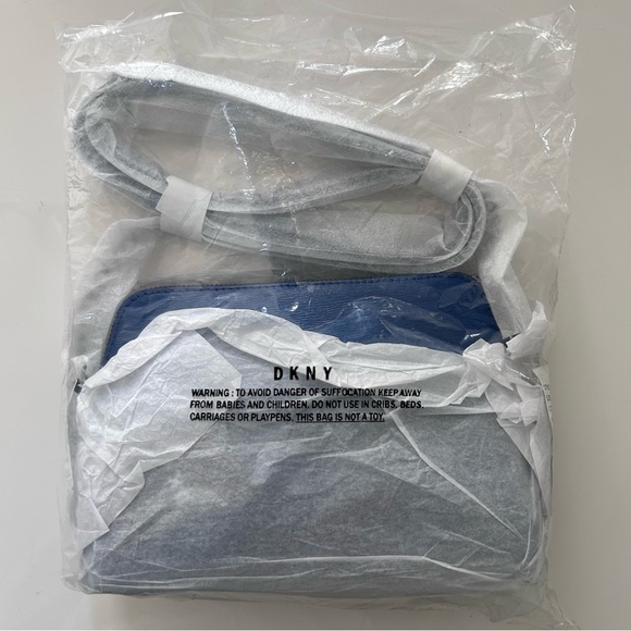 NWT DKNY Bryant Dome Crossbody Blue Top Zip Retail $148 - Picture 10 of 15